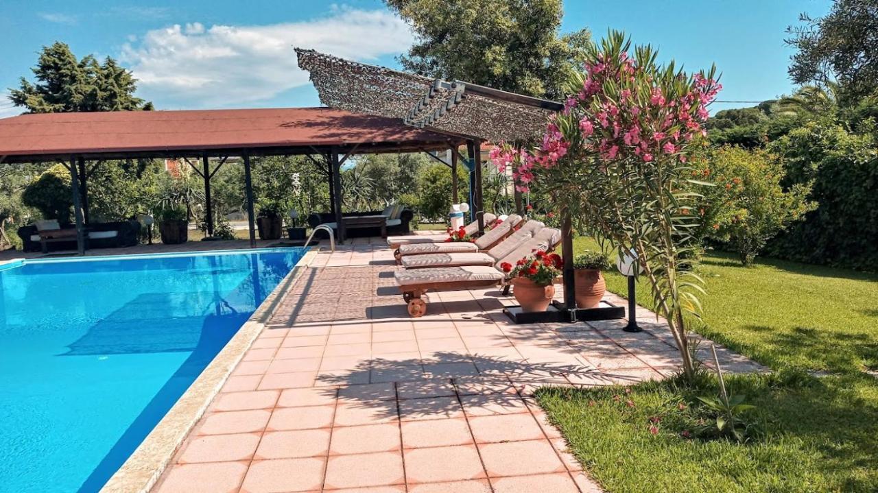 Kissos Apartments Vourvourou Exterior photo