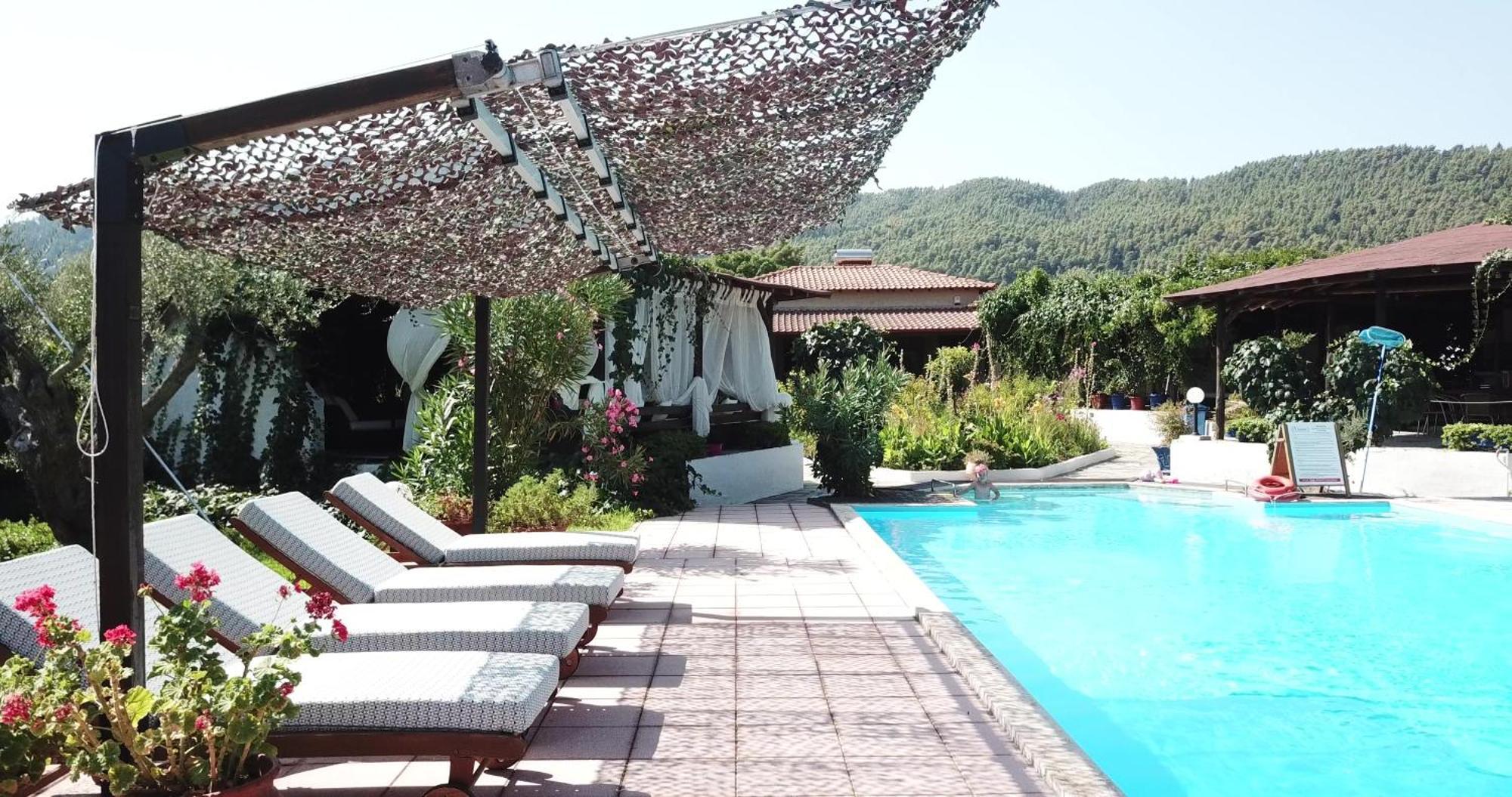 Kissos Apartments Vourvourou Exterior photo