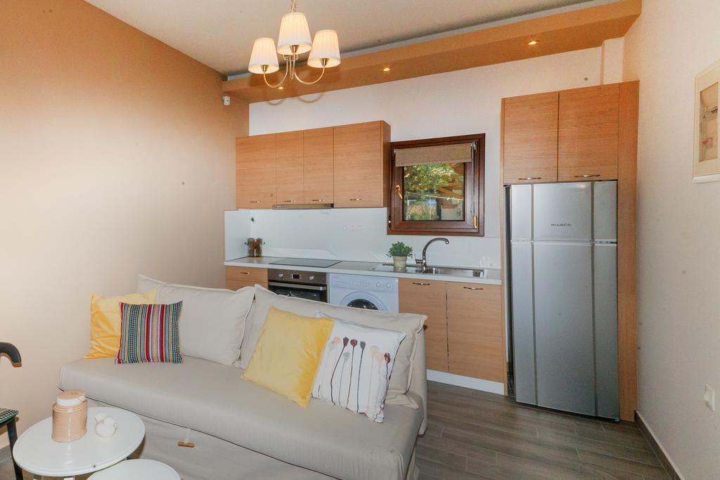 Kissos Apartments Vourvourou Exterior photo