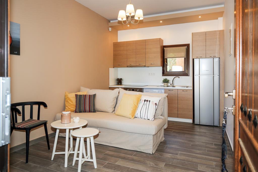 Kissos Apartments Vourvourou Exterior photo